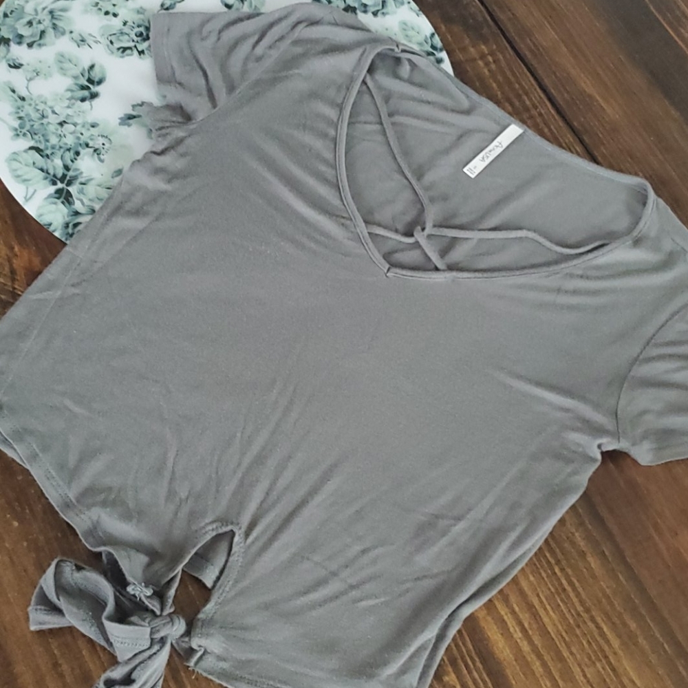 Criss Cross V-Neck